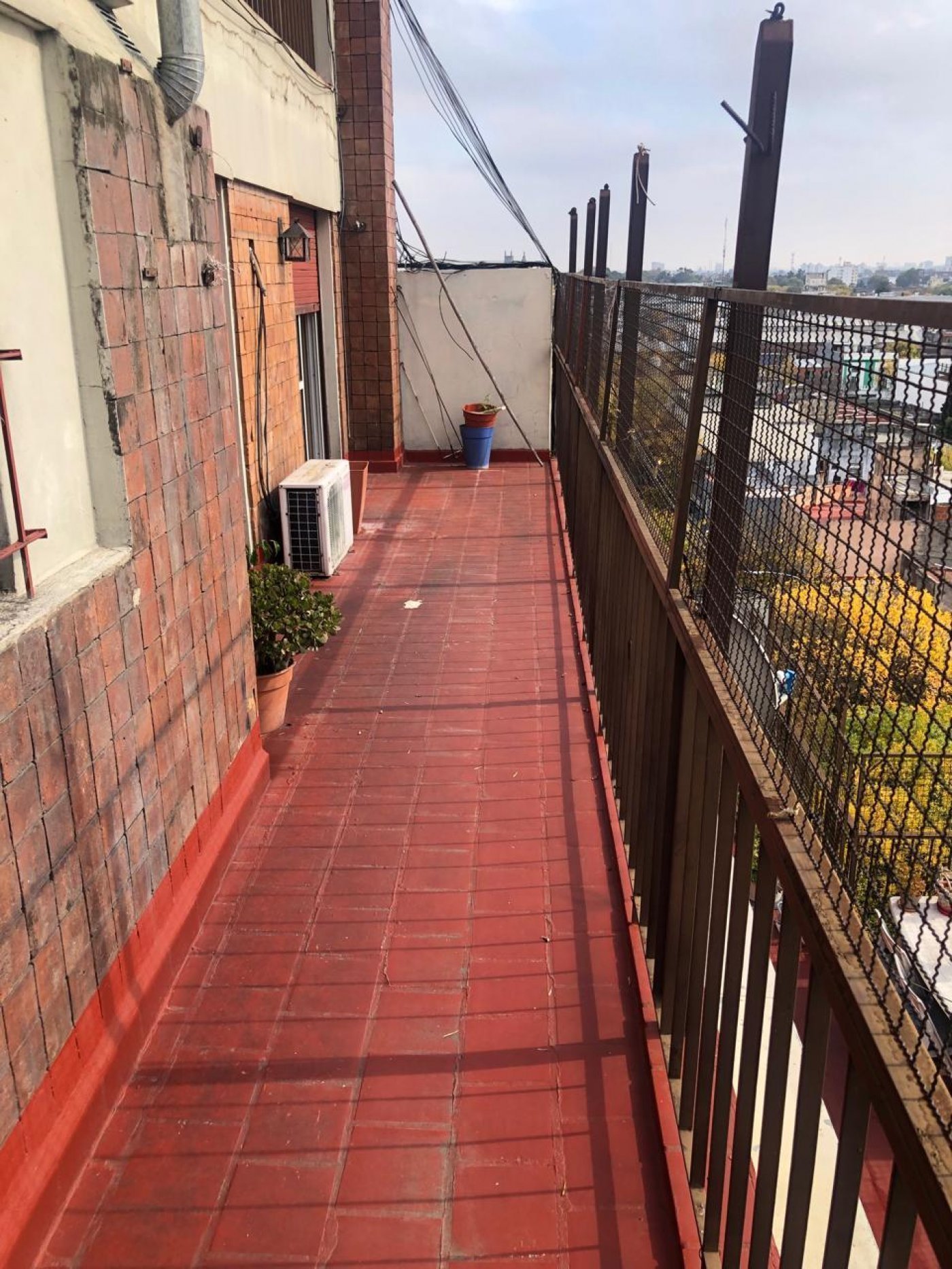 DEPARTAMENTO EN ZONA DE OUTLETS /Ref: 341